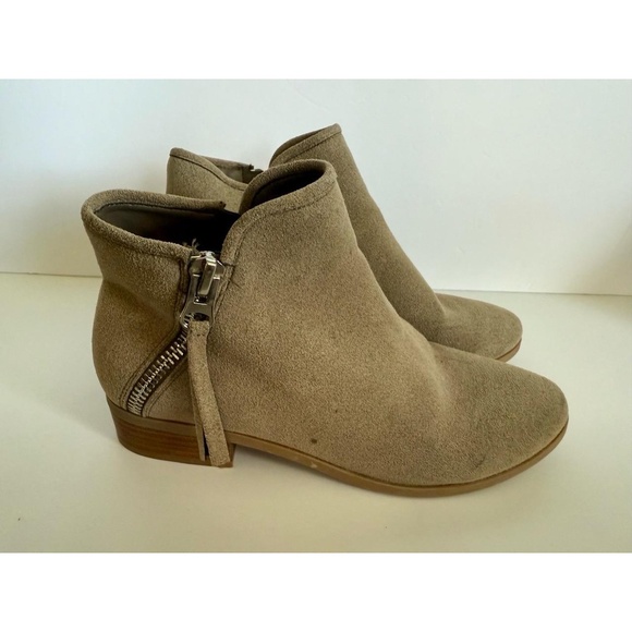 CALL It SPRING Womens Ankle Boots 8.5 Tan Suede Block Heel Side Zipper - Picture 1 of 7